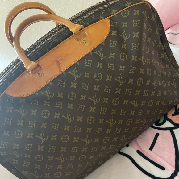 Louis Vuitton Brown Monogram Travel Bag - Picture 1 of 16